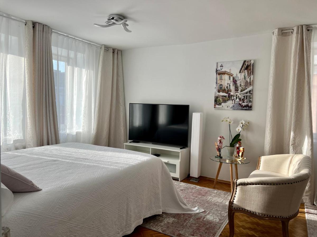ורוצלב Louis & Elza Old Town Romantic Apartments מראה חיצוני תמונה
