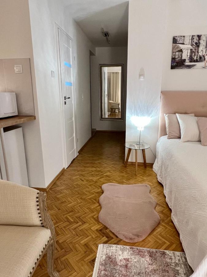 ורוצלב Louis & Elza Old Town Romantic Apartments מראה חיצוני תמונה